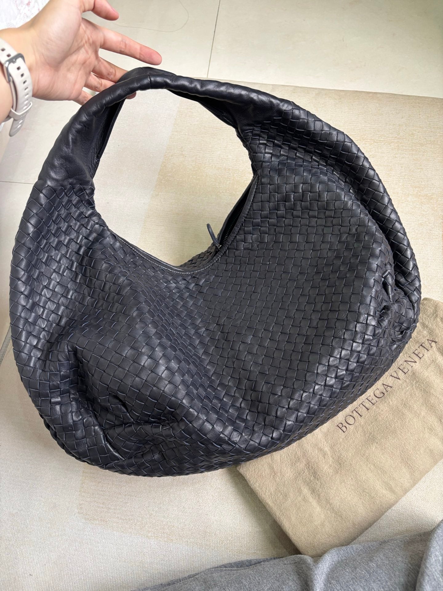 Bottega Veneta Belly Hobo Intrecciato Navy Leather Maxi 50cm