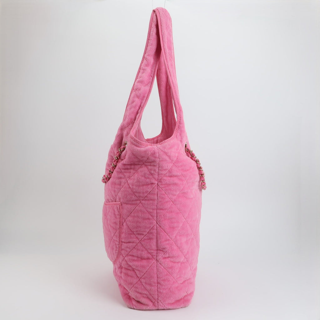 Chanel Coco Beach Quilted Hobo Pink Soft Cloth 2023