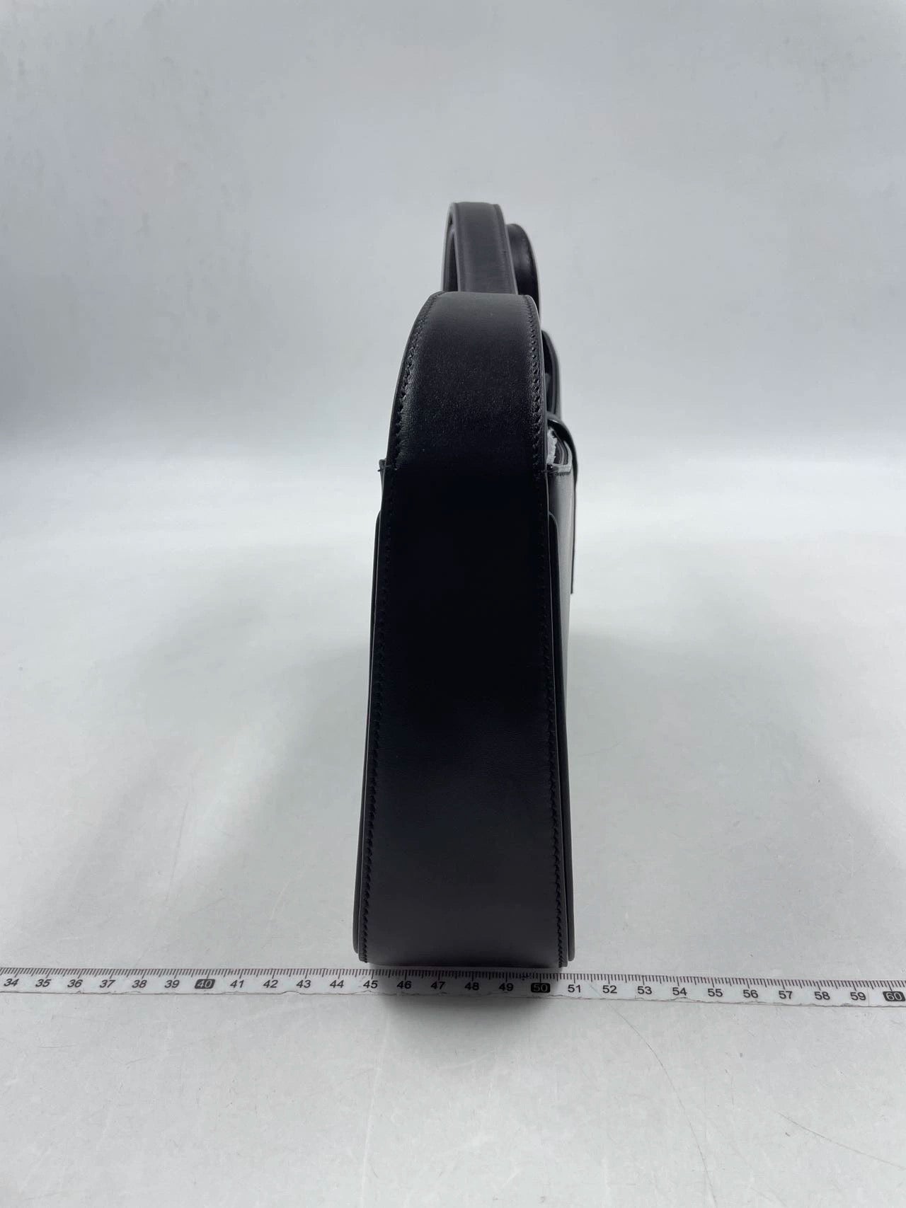 Sold Hobo bag by Yves Saint Laurent Le 5 à 7 monogram Black Leather Standard Size