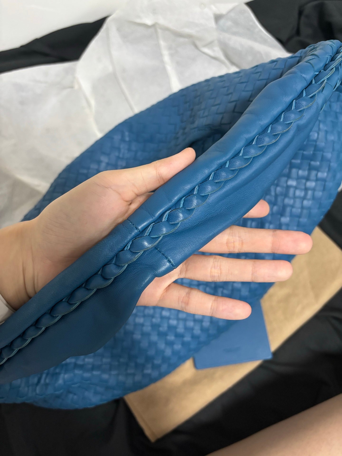 Bottega Veneta Belly Hobo Intrecciato Blue Navy Leather Maxi 50cm