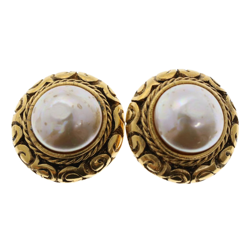 CHANEL Earring Gold Tone CC ar9892B