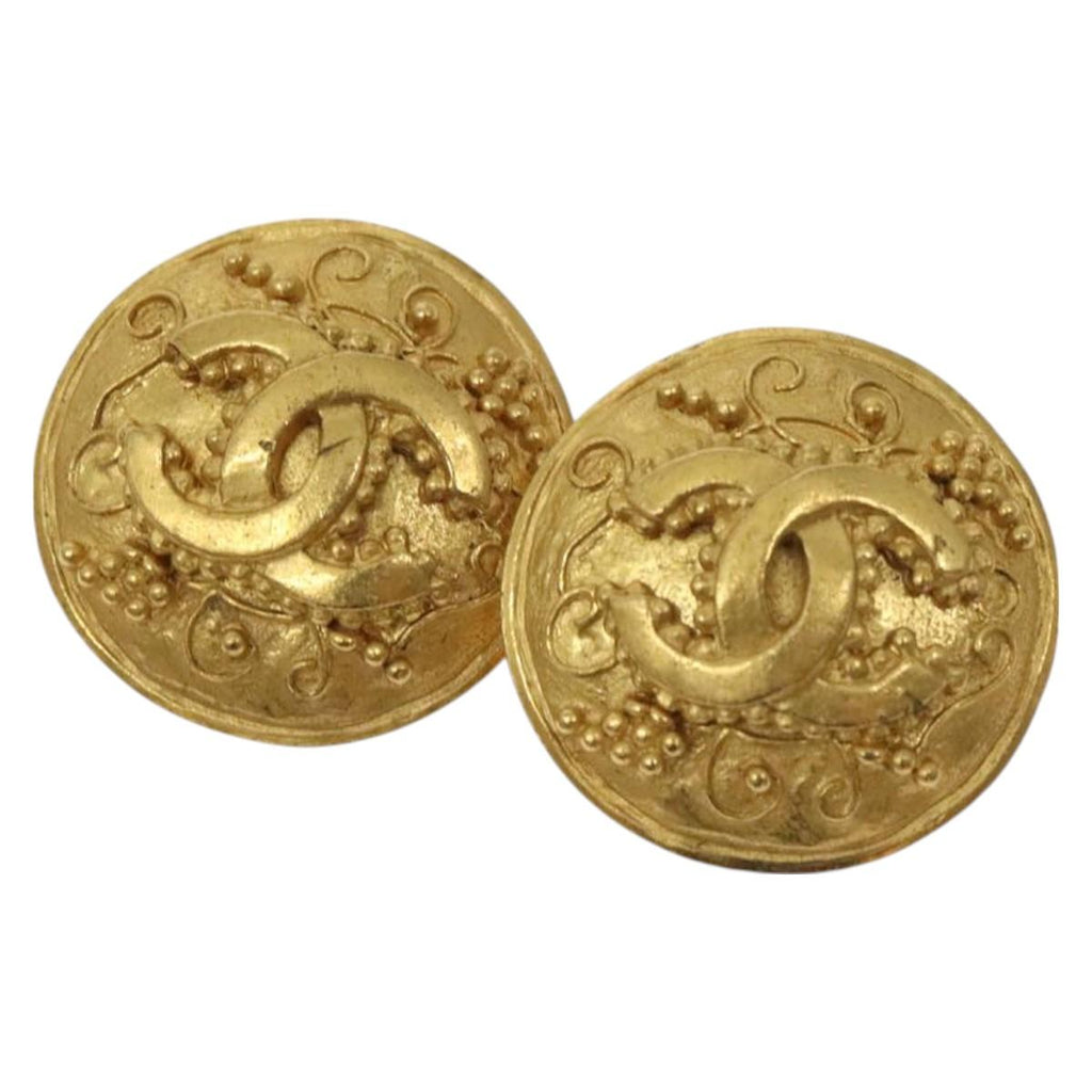 CHANEL Earring metal Gold CC bs26771